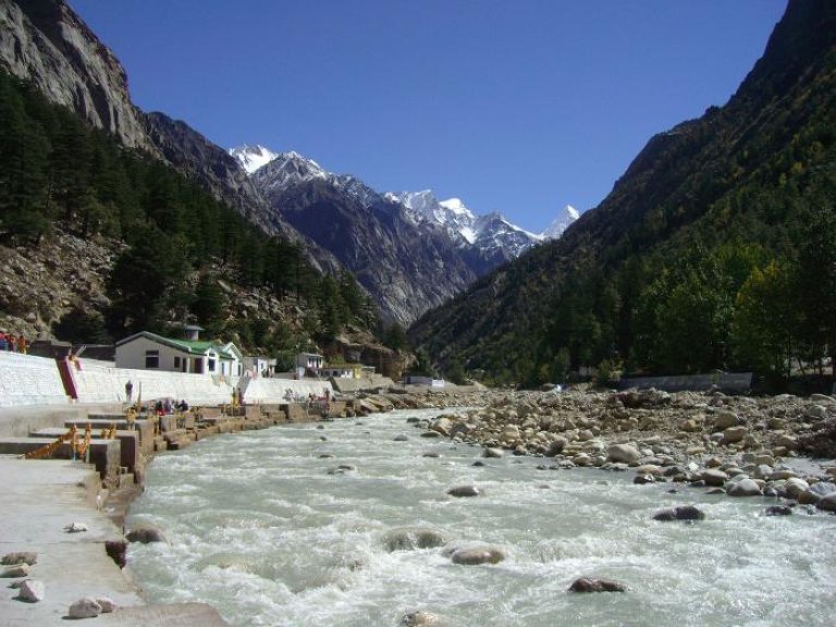India_bhagirathi_river_at_gangotri