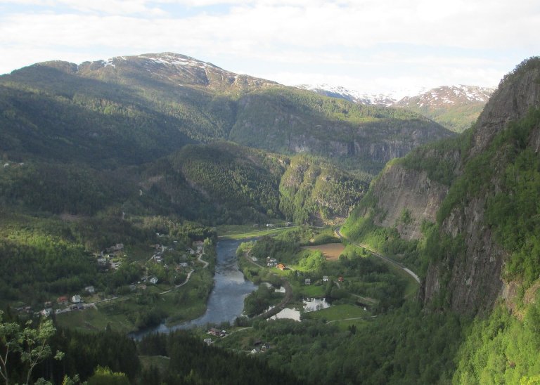 Vosso_ved_Bolstad